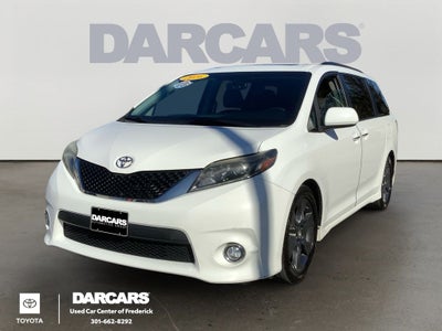 2016 Toyota Sienna SE Premium 8 Passenger