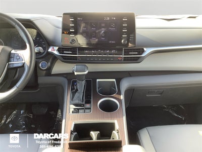 2024 Toyota Sienna XLE