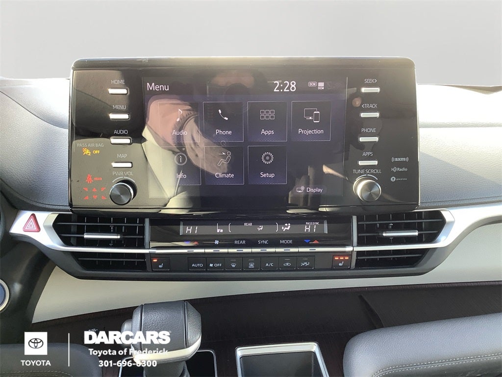 2024 Toyota Sienna XLE