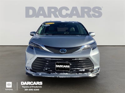 2024 Toyota Sienna XLE