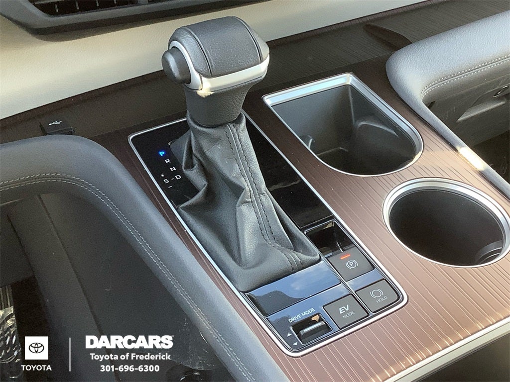 2024 Toyota Sienna XLE