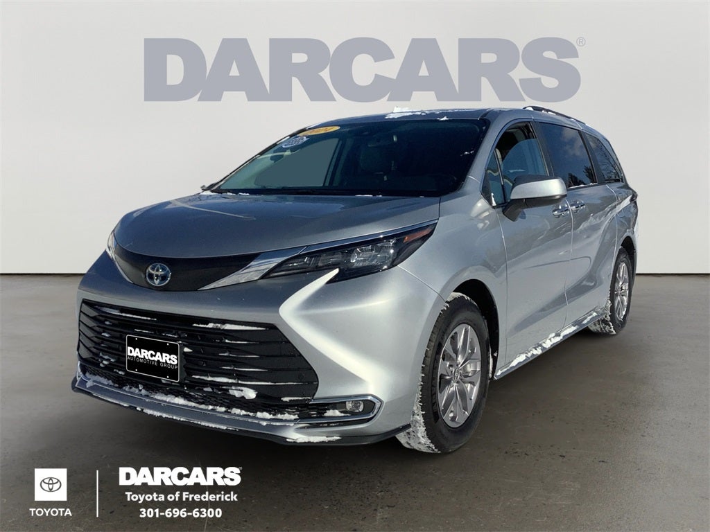 2024 Toyota Sienna XLE
