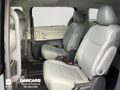 2024 Toyota Sienna XLE 8 Passenger