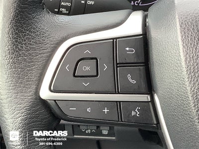 2024 Toyota Sienna XLE 8 Passenger