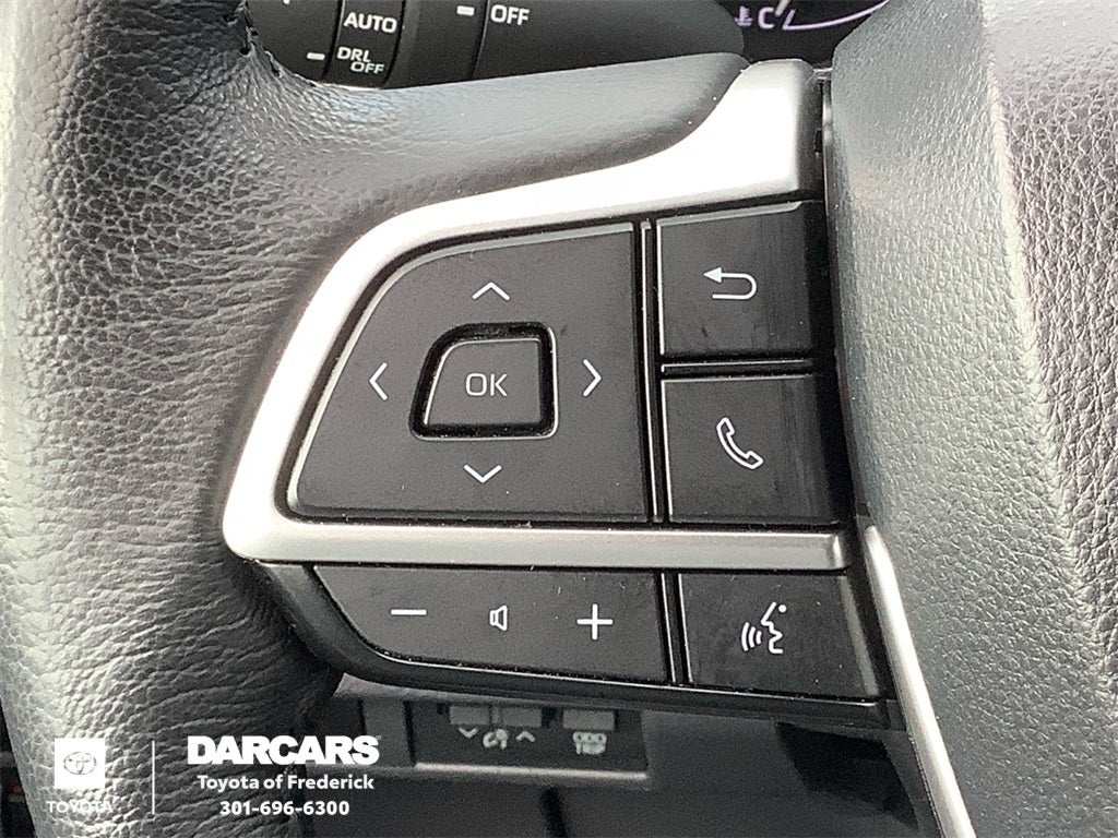 2024 Toyota Sienna XLE 8 Passenger