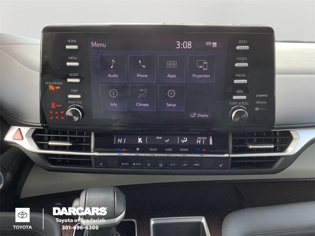 2024 Toyota Sienna XLE 8 Passenger