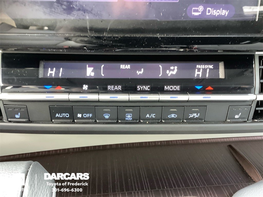 2024 Toyota Sienna XLE 8 Passenger