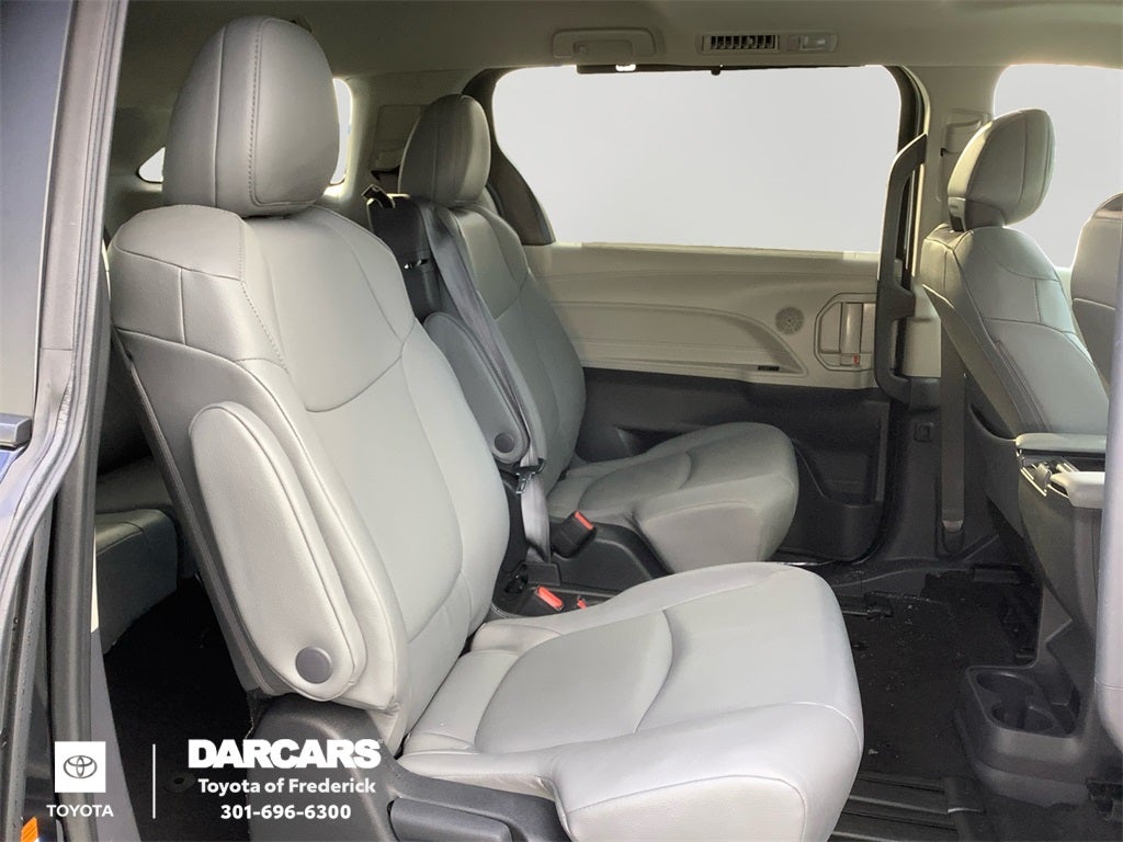 2024 Toyota Sienna XLE 8 Passenger