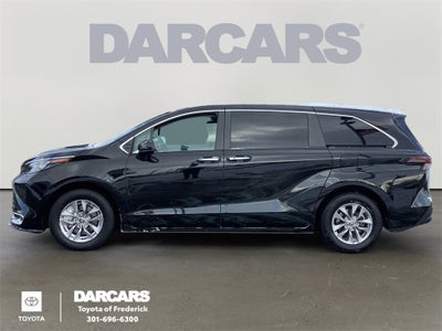 2024 Toyota Sienna XLE 8 Passenger