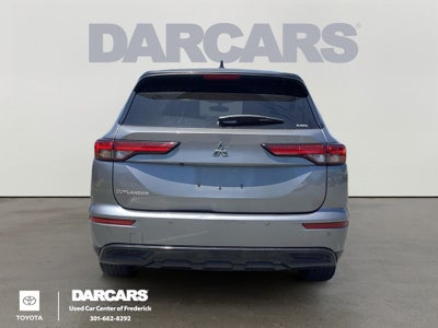 2022 Mitsubishi Outlander Black Edition