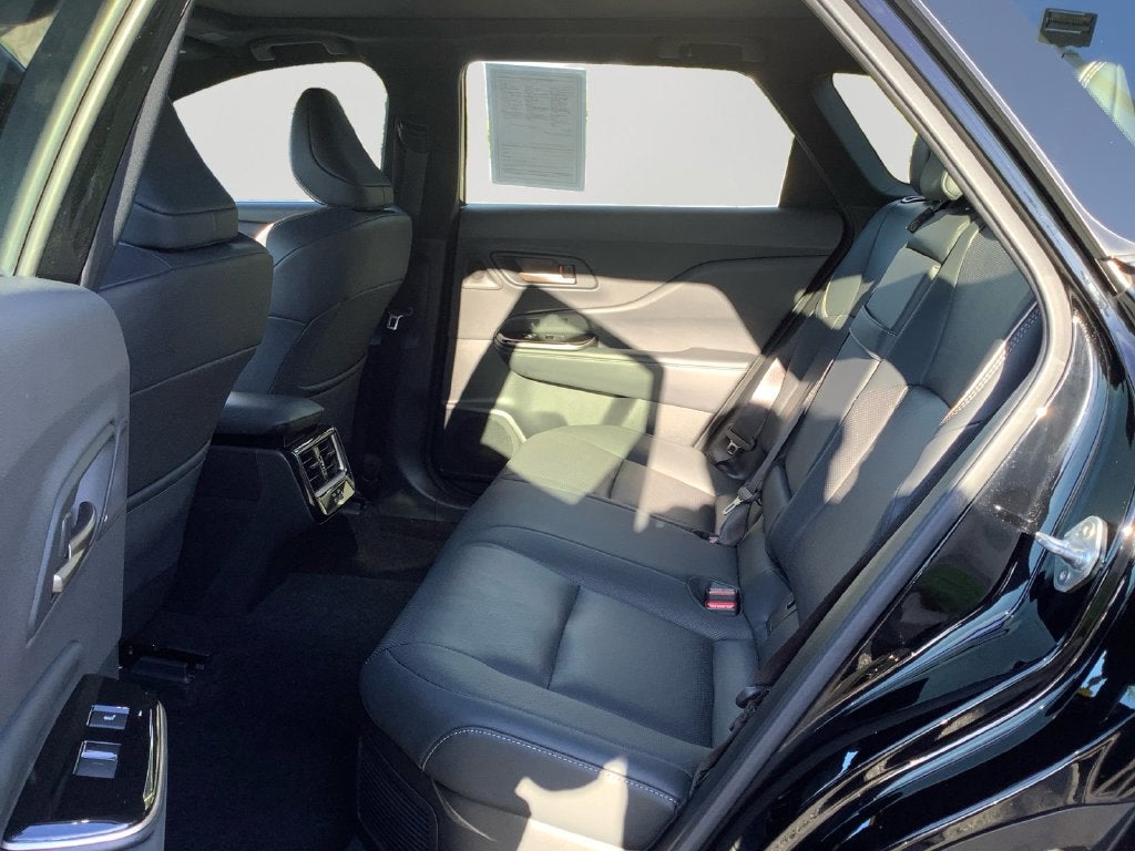 2025 Toyota Crown Signia Limited