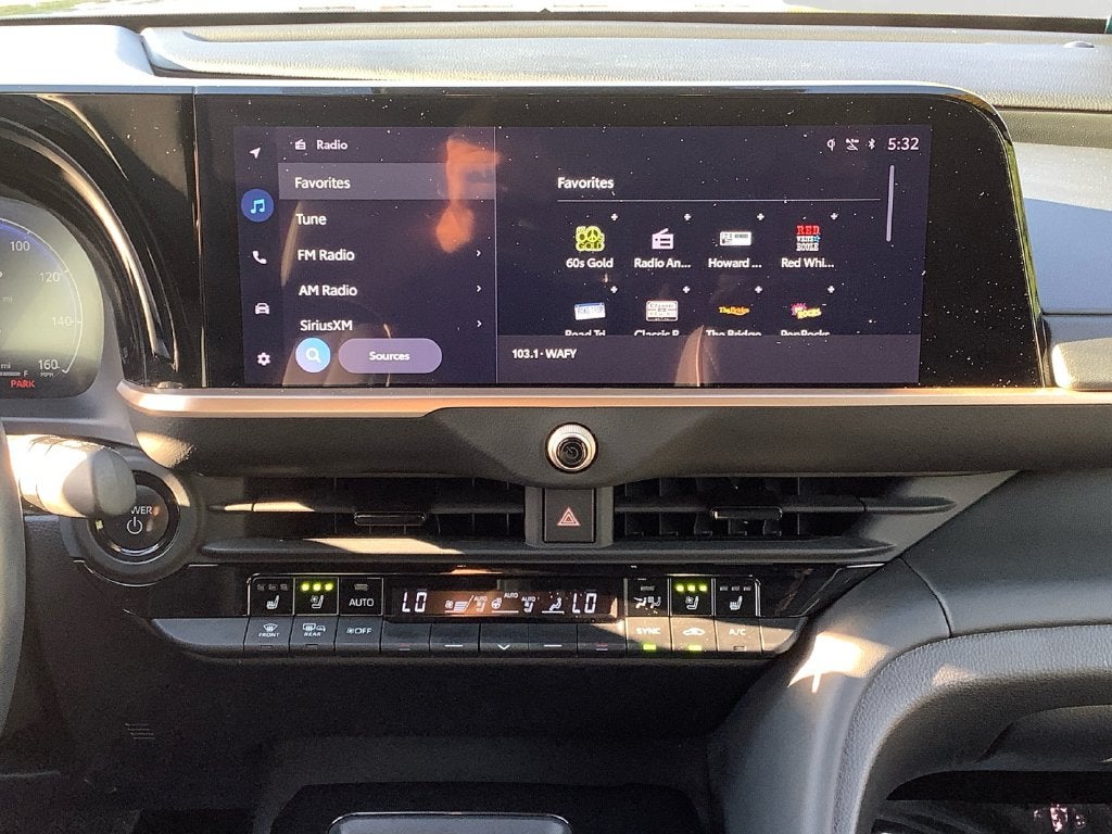 2025 Toyota Crown Signia Limited