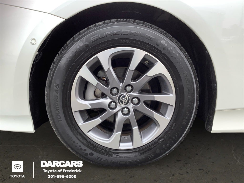 2019 Toyota Prius XLE