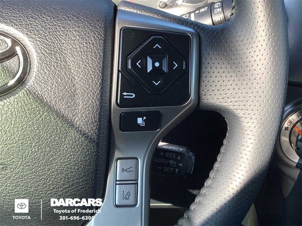 2024 Toyota 4Runner W/3rd row seat SR5