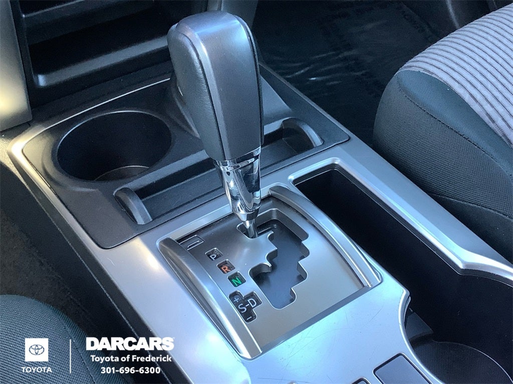 2024 Toyota 4Runner W/3rd row seat SR5