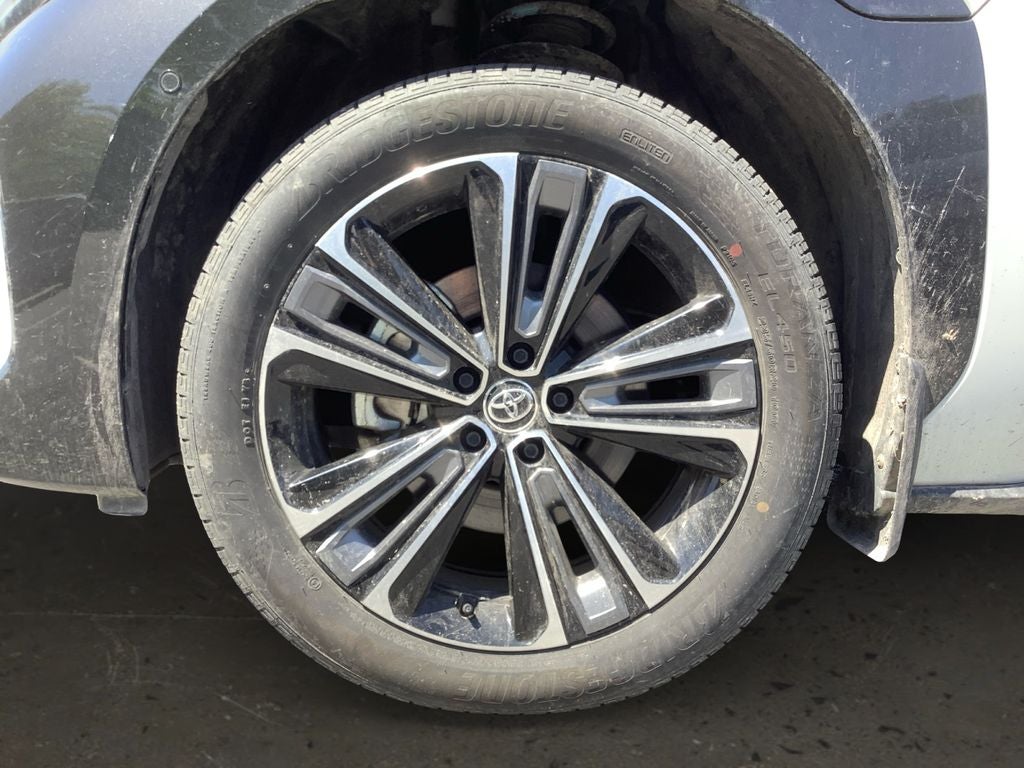 2024 Toyota bZ4X Limited