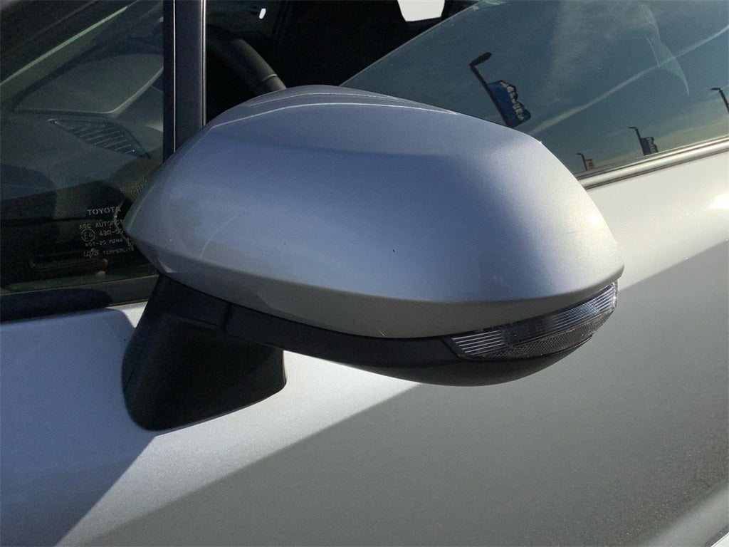 2022 Toyota Corolla Hatchback SE