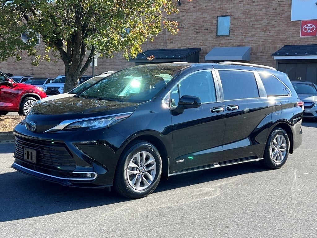 2021 Toyota Sienna XLE Frederick MD | Serving Buckeystown 5TDJRKECXMS070388