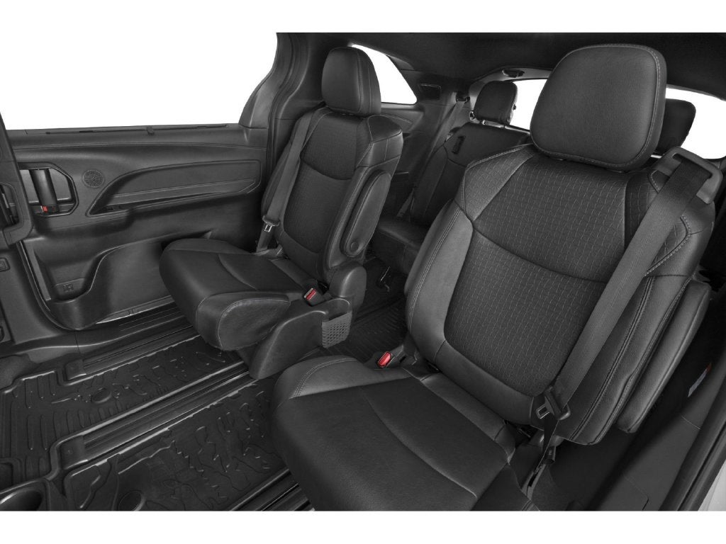 2026 Toyota Sienna Woodland Edition 7 Passenger