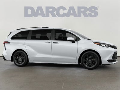 2026 Toyota Sienna Woodland Edition 7 Passenger