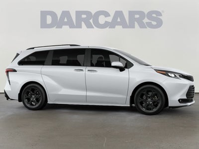 2026 Toyota Sienna Woodland Edition 7 Passenger