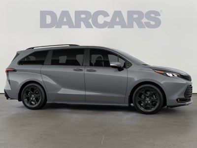 2026 Toyota Sienna Woodland Edition 7 Passenger