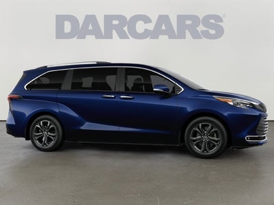 2026 Toyota Sienna Platinum 7 Passenger