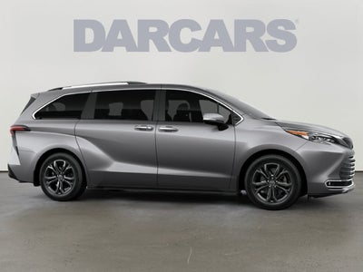 2026 Toyota Sienna Platinum 7 Passenger