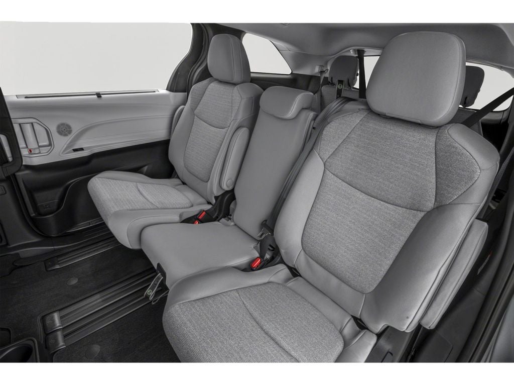 2026 Toyota Sienna LE 8 Passenger