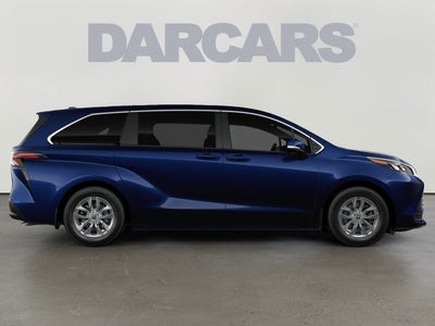 2026 Toyota Sienna LE 8 Passenger