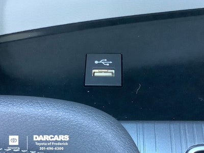 2026 Toyota Sienna LE 8 Passenger