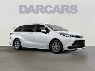 2026 Toyota Sienna LE 8 Passenger