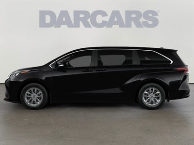 2026 Toyota Sienna LE 8 Passenger