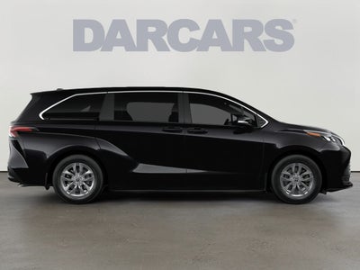 2026 Toyota Sienna LE 8 Passenger
