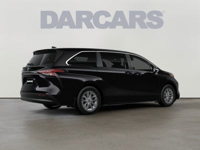 2026 Toyota Sienna LE 8 Passenger