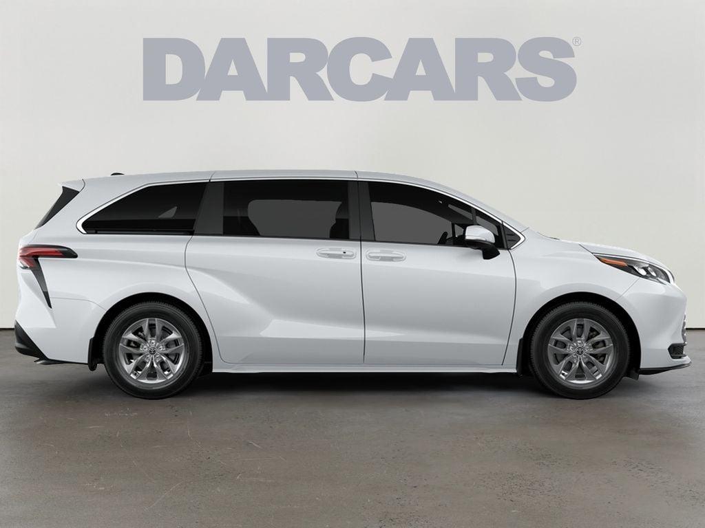 2026 Toyota Sienna LE 8 Passenger