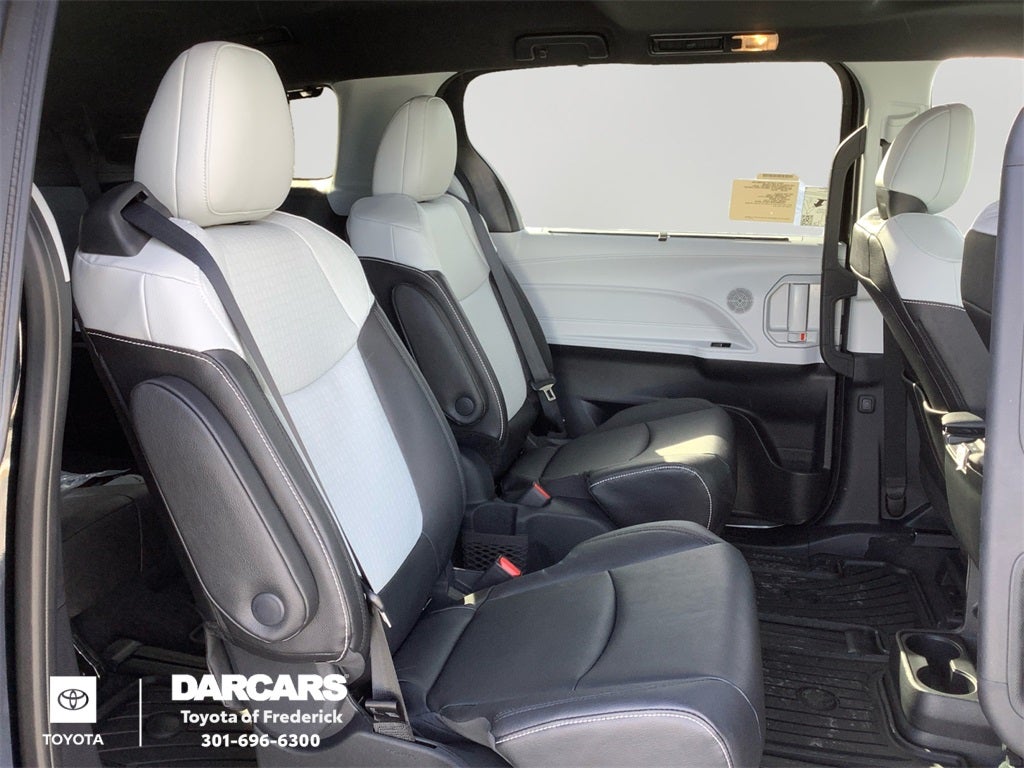 2026 Toyota Sienna XSE 7 Passenger