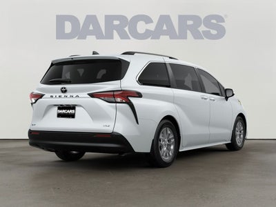 2026 Toyota Sienna XLE 8 Passenger