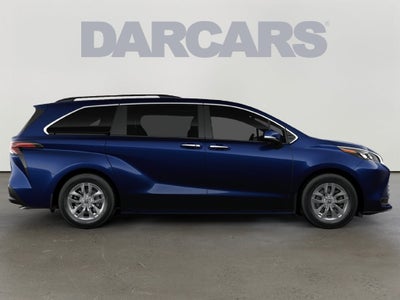 2026 Toyota Sienna XLE 8 Passenger