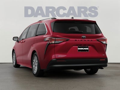 2026 Toyota Sienna XLE 8 Passenger