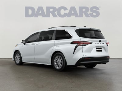 2026 Toyota Sienna XLE 8 Passenger
