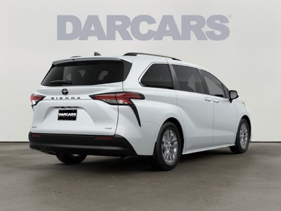 2026 Toyota Sienna XLE 8 Passenger