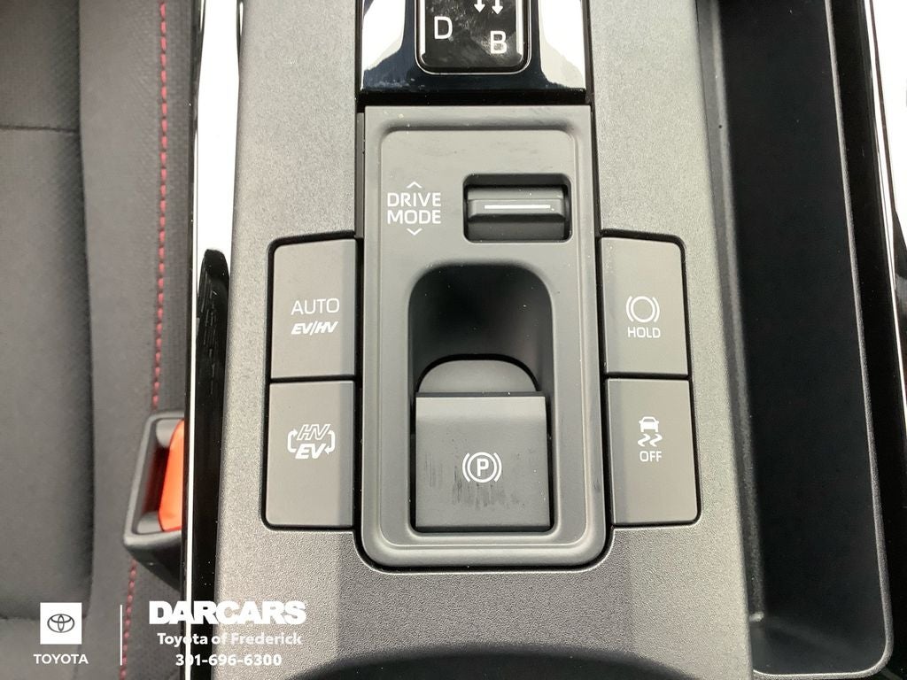 2026 Toyota Prius Plug-In Hybrid SE