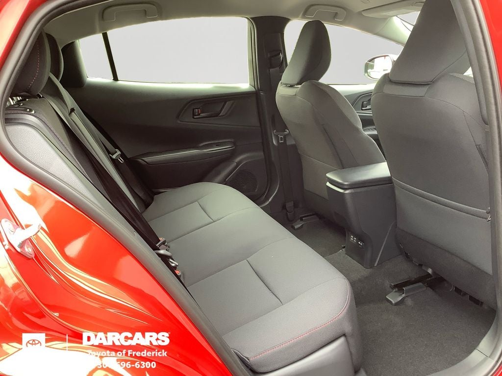 2026 Toyota Prius Plug-In Hybrid SE