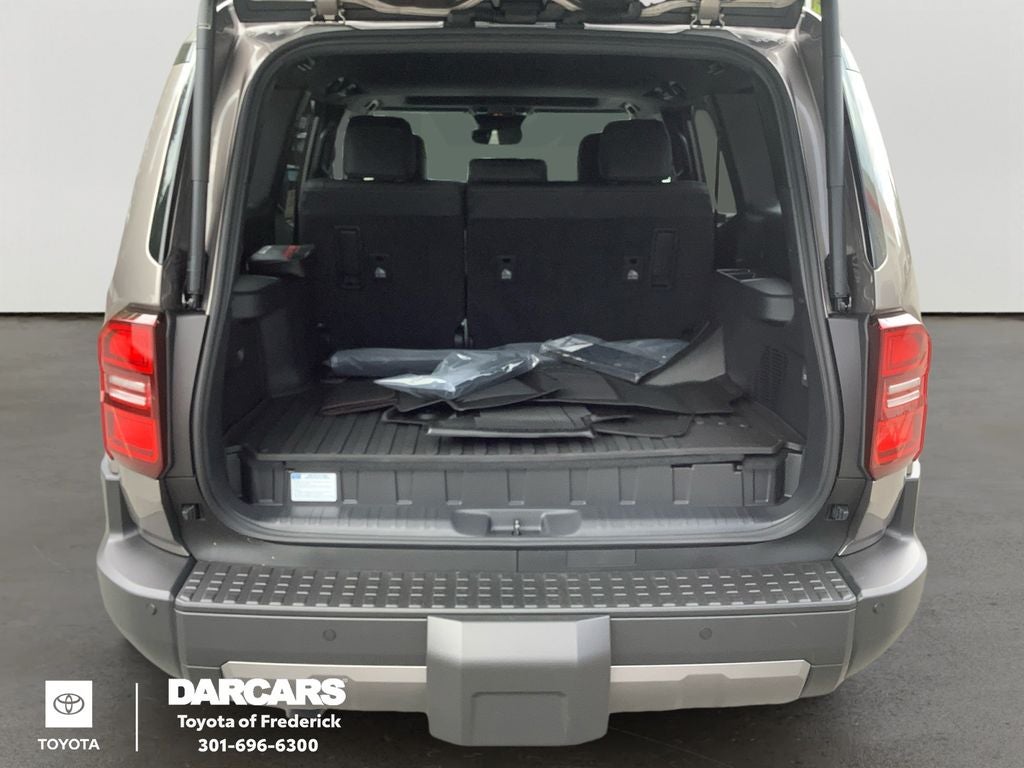2027 Toyota Land Cruiser Base