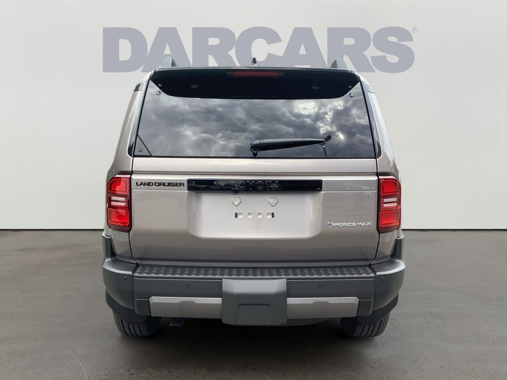 2027 Toyota Land Cruiser Base
