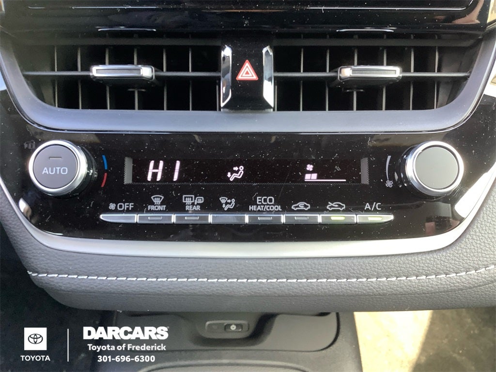 2026 Toyota Corolla Hatchback SE